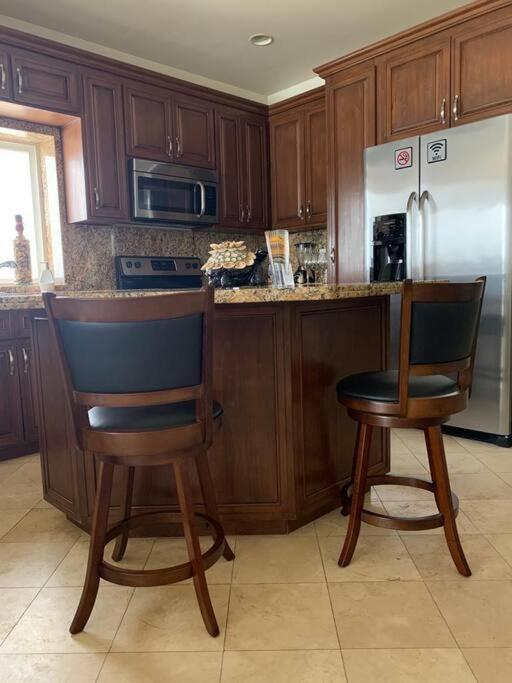 Access - Beach Penthouse Papas And Beer 2 Miles Wifi 로사리토 외부 사진