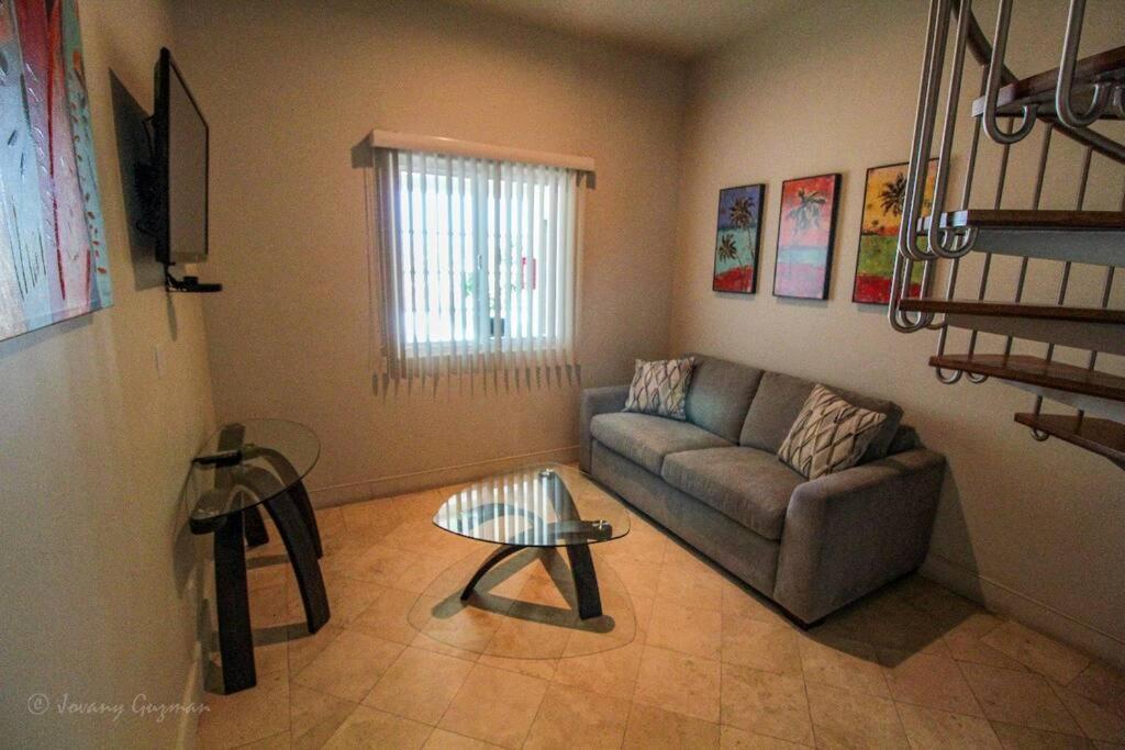 Access - Beach Penthouse Papas And Beer 2 Miles Wifi 로사리토 외부 사진